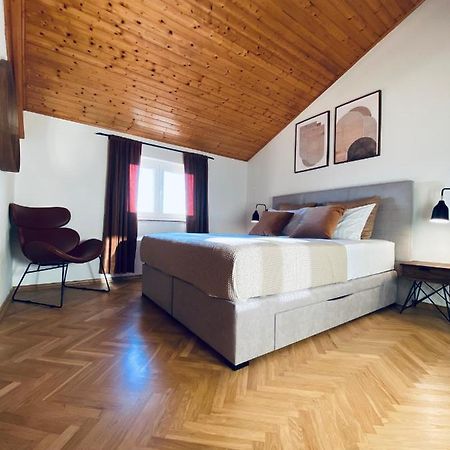 Cirjak Apartments Biograd Na Moru Exteriör bild