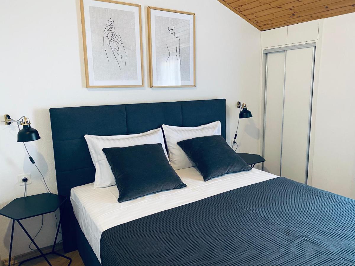 Cirjak Apartments Biograd Na Moru Exteriör bild