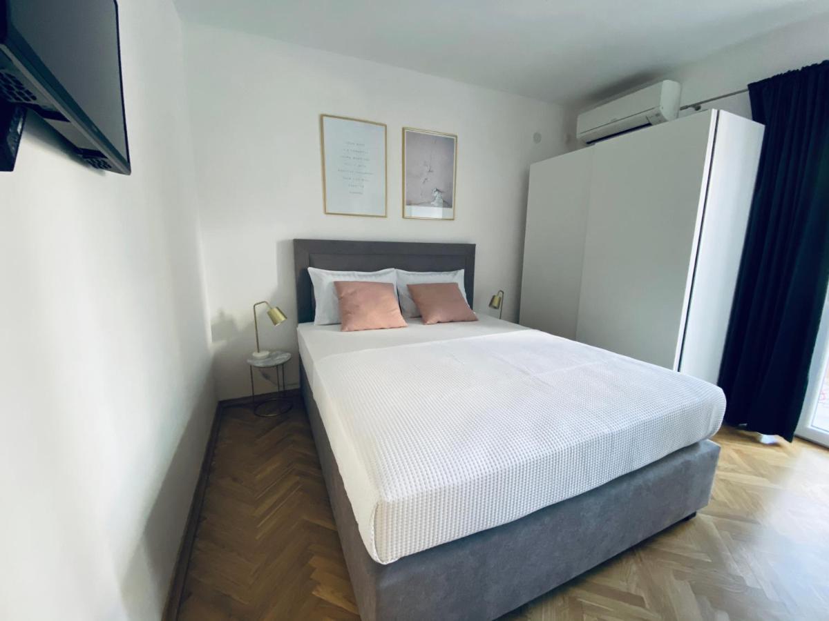 Cirjak Apartments Biograd Na Moru Exteriör bild